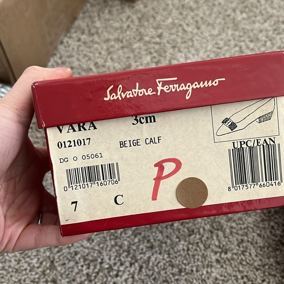 Salvatore Ferragamo Red Shoes - Picture 4 of 4